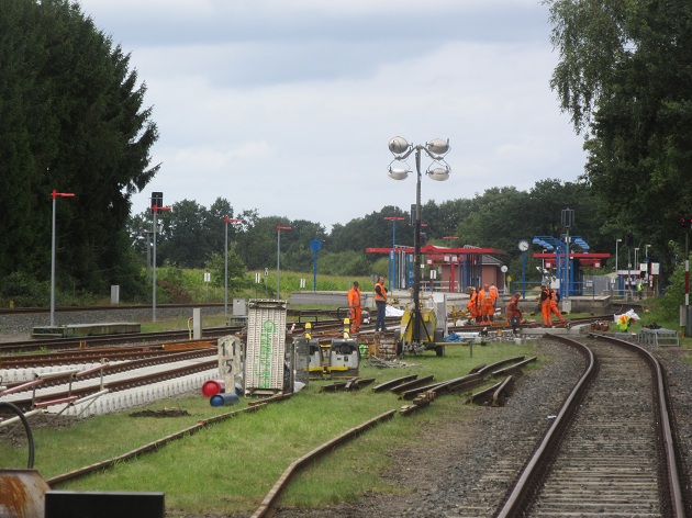 Gleisarbeiten am AKN-Bahnhof Ulzburg-Süd
