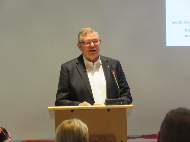 Altbürgermeister Volker Dornquast als Redner beim Frauenbeauftragte-Festakt